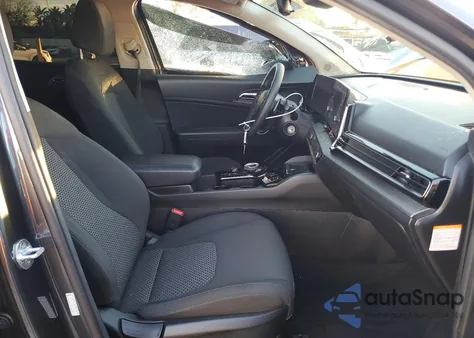 2023 Kia Sportage Lx z USA, uszkodzony, nr VIN KNDPUCAG0P7030021